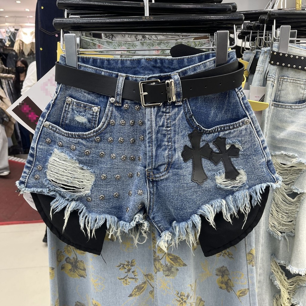 Quần short denim nữ cao cấp độc đáo, phù hợp mùa hè 2025