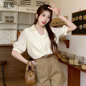 Mutu Áo sơ mi ngắn tay nữ mùa hè 2026, phong cách Pháp, cổ chữ V, dáng slim-fit