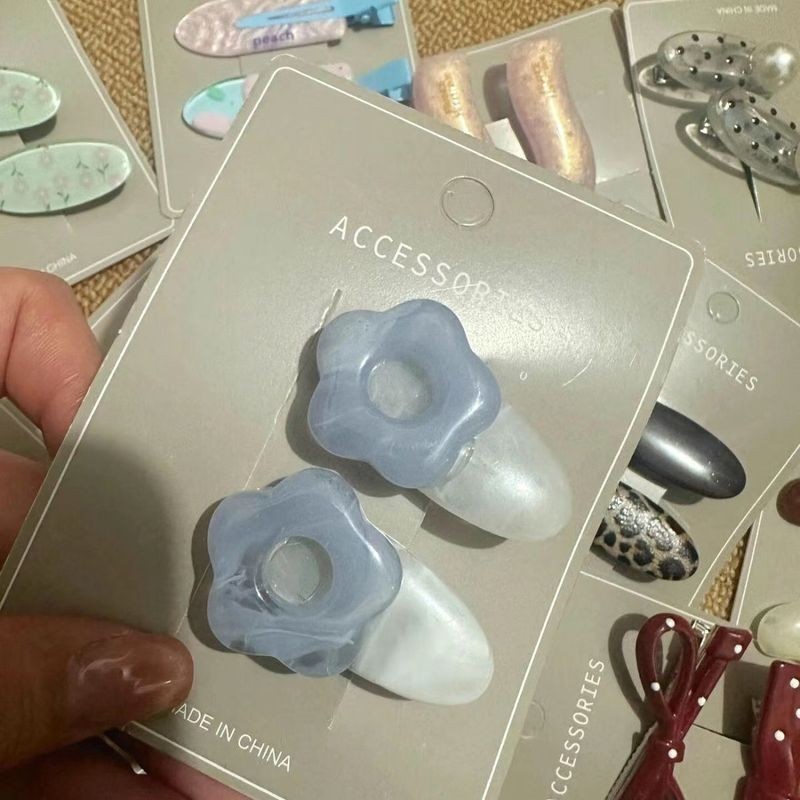 Kẹp tóc chấm bi ngọt ngào dễ thương