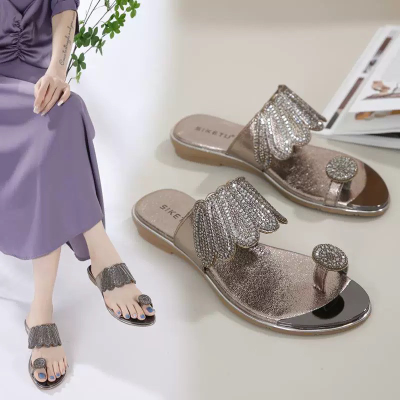 ✨Dép xỏ ngón Bên Ngoài Mặc Mùa Hè 2025 Thời Trang Bohemian Kim Cương Giả Chống Trơn Trượt Đi Biển Dép Size Lớn 25.7.31