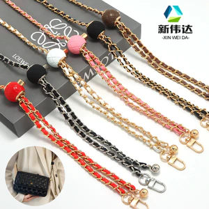 Túi đeo vai điện thoại di động phổ thông!!!Điện Thoại Di Động Đa Năng Phong Cách Mới Túi Dây Xích Với Kim Loại Da PU Sơn Cao Cấp Không Phai Màu Một Vai Túi Bóng Vàng Nhỏ Dây Đeo Vai Chống Rơi Chống Mất Đa Năng