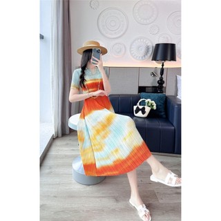 Miyake Xếp Ly Ngắn Tay Xếp Ly Co Giãn Tính Khí Giảm Tuổi Đầm Flesh-Covering Tính Khí Phù Hợp Với Tất Cả Trận Đấu Cao Cấp Counter Phong Cách Dài S
