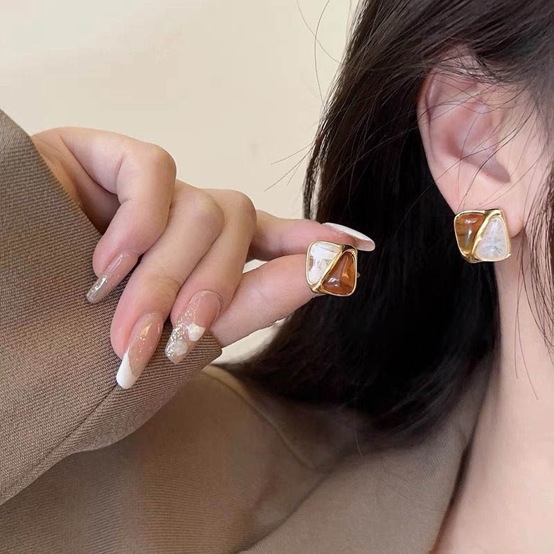Bông Tai Cao Cấp Retro Màu Cà Phê Pháp Nữ Bông Tai Phong Cách Mới