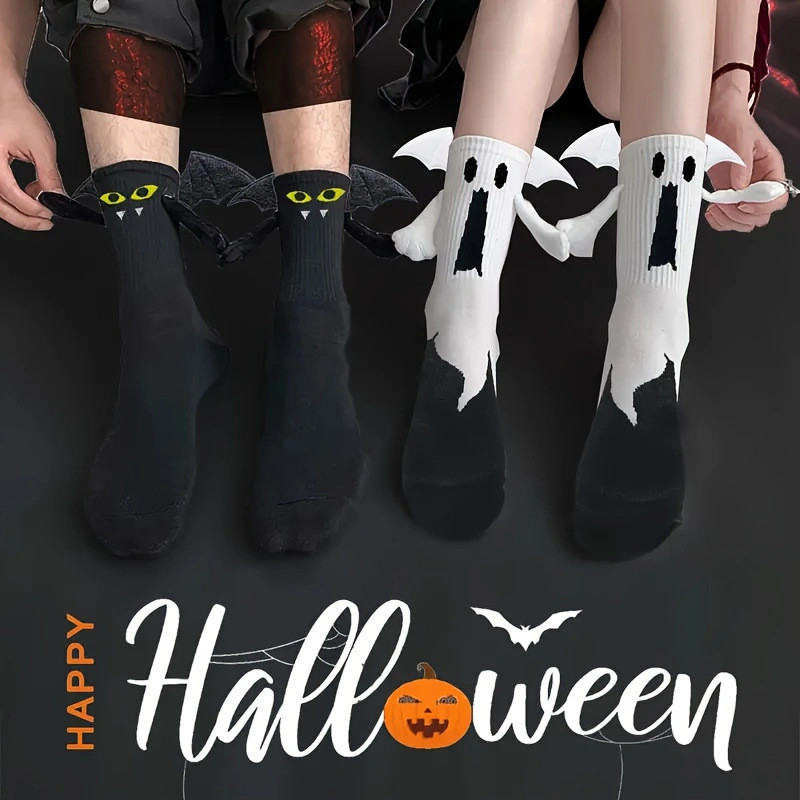 Vớ đen trắng Halloween hình đầu lâu nam châm - Quà tặng độc đáo cho cặp đôi