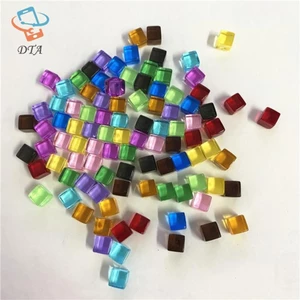 50 Cái / bộ Khối Lập Phương Trong Suốt 8 Mm Pha Lê Nhiều Màu Sắc Góc Vuông Trong Suốt Xúc xắc Cờ Vua Mảnh Góc Phải Cho Trò Chơi Board VN