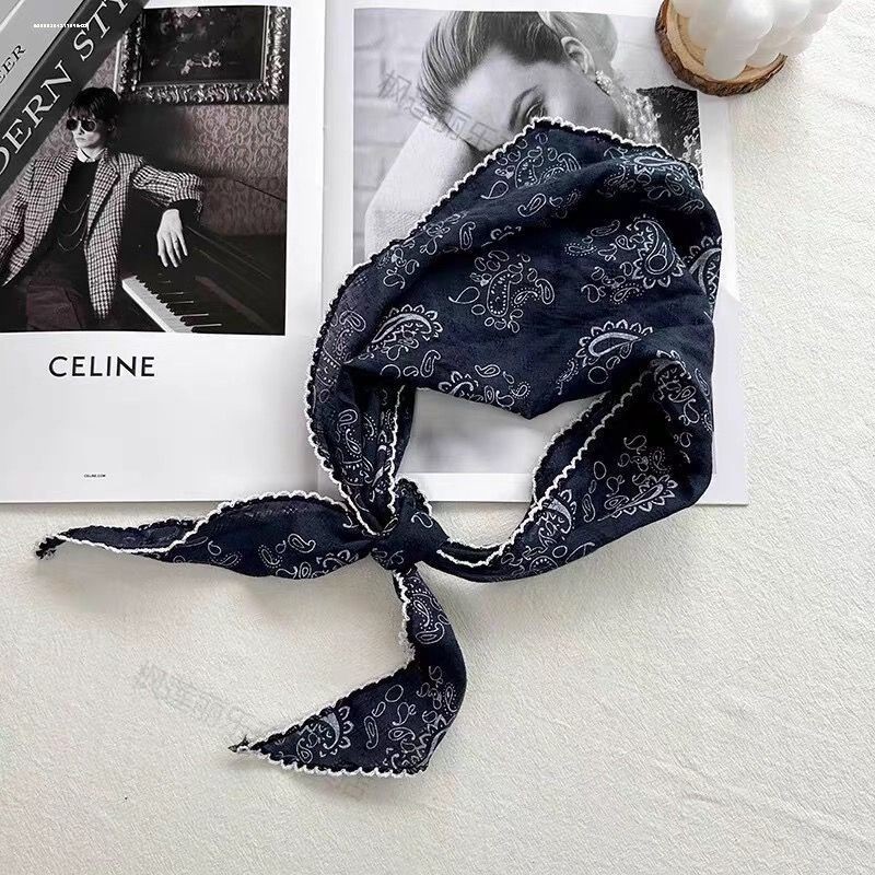 Khăn quàng tam giác hoa điều xanh hải quân
