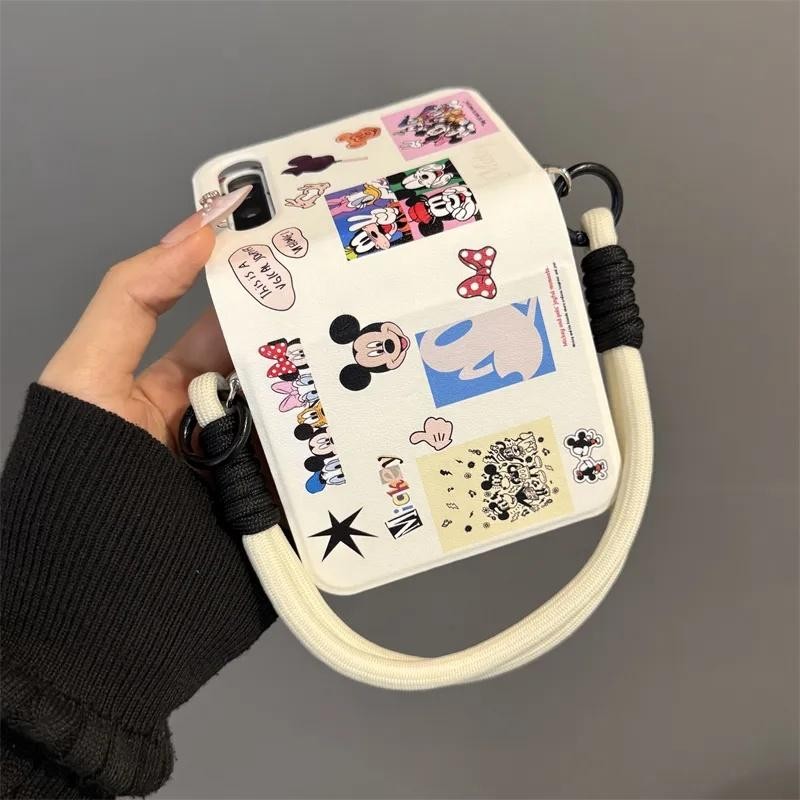 Ốp Điện Thoại Thích Hợp Cho Samsung Galaxy ZFlip7 Hoạt Hình Dễ Thương Mickey Minh Họa Miếng Dán Vòng Tay Gấp Vỏ Cho ZFlip 7 6 5 4 5G N3Flip MixFlip Dây Bảo Vệ