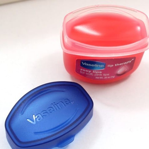 Dưỡng Môi Vaseline Therapy Lip 7g Son Dưỡng Giúp Làm Mềm Và Mượt Môi Khô, Nứt Nẻ, cấp ẩm