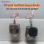 1 / 2 Chiếc Móc Khóa Bàn Phím Điện Sáng Tạo Mới Lạ Xoay Đồ Chơi Sốc Tay Lắc Tay Đường Phố Lừa Đạo Cụ Trò Đùa Halloween Ngộ nghĩnh VN