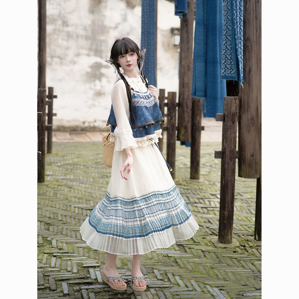 [YU]Váy lửng nhẹ nhàng, màu Indigo độc đáo, thêu tay, họa tiết in, phong cách dân tộc.