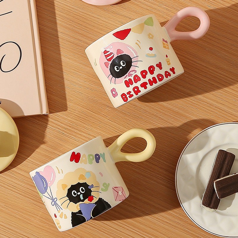 Cốc Sứ Sinh Nhật Nắp Bánh Kem Hình Mèo Cute – Ly Sứ Happy Birthday Tặng Sinh Nhật Độc Đáo Cho Bạn Bè, Người Yêu