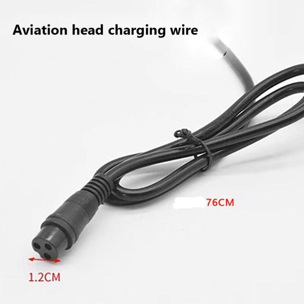 Bộ sạc đa năng ITRUMPET cho xe điện với 6 cổng sạc khác nhau, phù hợp nhiều thiết bị.