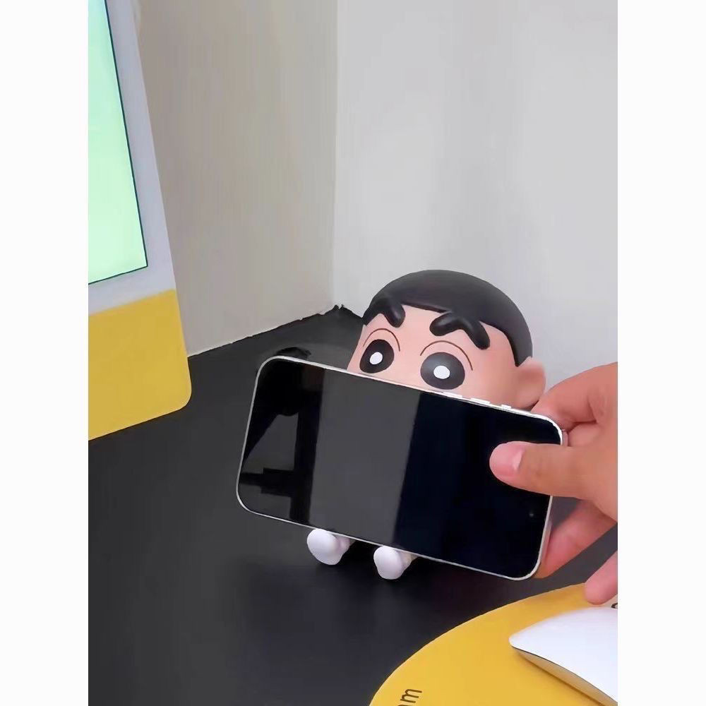 Crayon Shin-Chan Đế Điện Thoại Di Động Lười Tay Làm Trang Trí Máy Tính Để Bàn Anime Hợp Thời Trang Chơi Búp Bê Mô Hình Dễ Thương Đứng Đồ Chơi