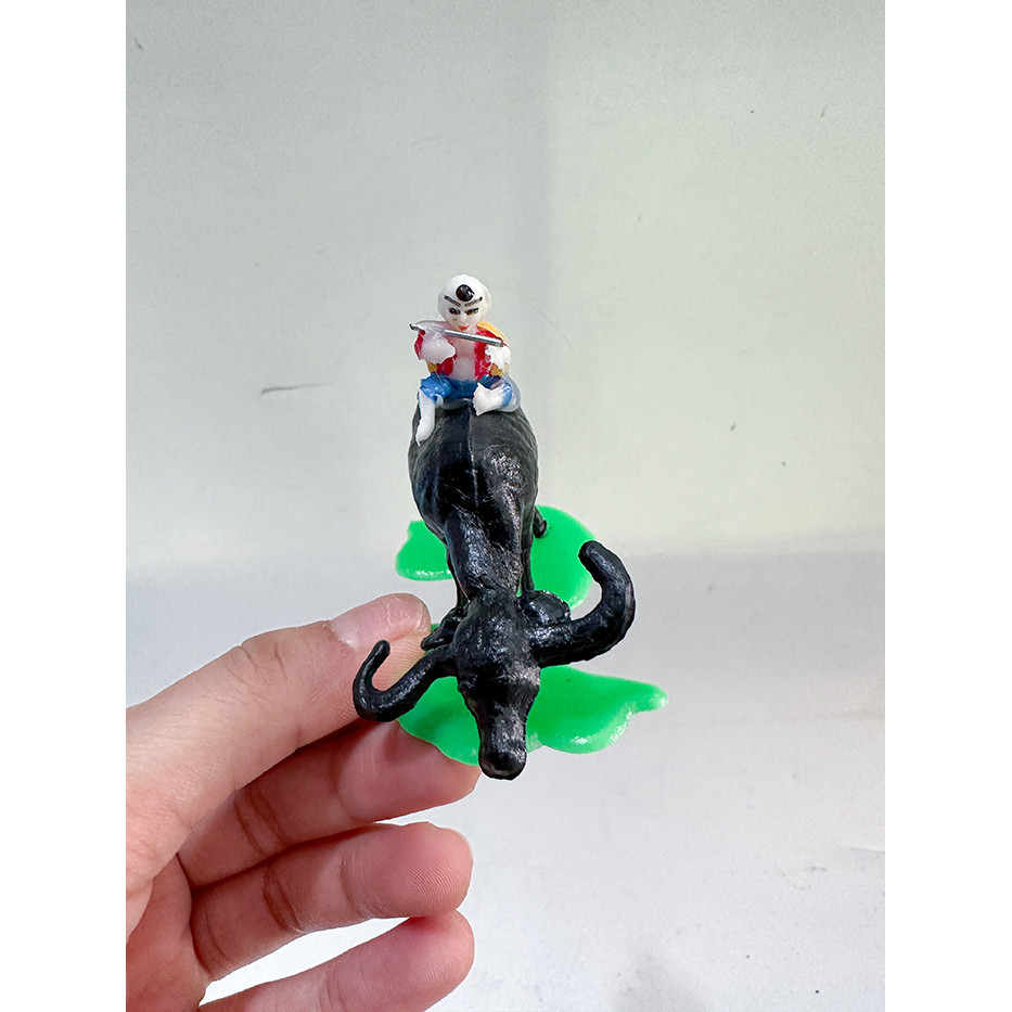 CHÚ TIỂU CỞI TRÂU BẰNG NHỰA TRANG TRÍ BỂ CÁ NON BỘ 8CM