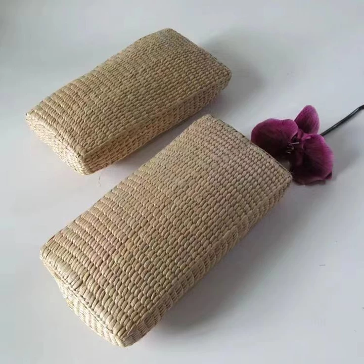 Gối ngủ Gối mát xa gối cột sống cổ bằng rơm thủ công gối phòng xông hơi gối chăm sóc sức khỏe người lớn đuôi cá tự nhiên
