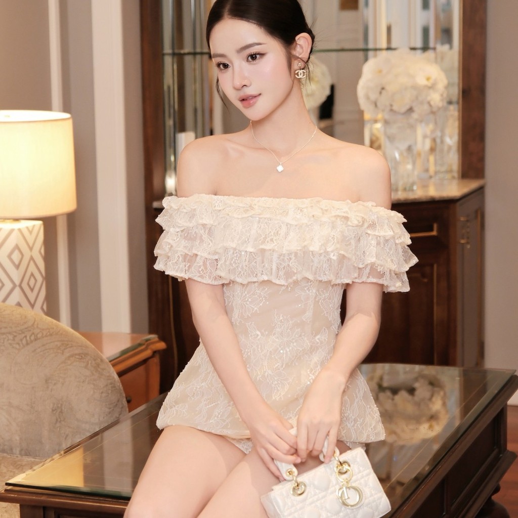 Set ren kim sa KHIẾT gồm áo peplum trễ vai phối bèo tầng mix quần short form chữ A tôn dáng KS276