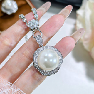Trang sức thời trang châu Âu và Mỹ với kim cương, ngọc trai và hoa