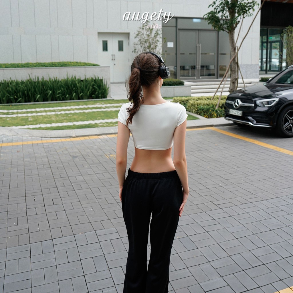 Áo Thun Croptop Ôm Cổ Vuông Tay Ngắn Nữ Augety Studio, JUDY Top