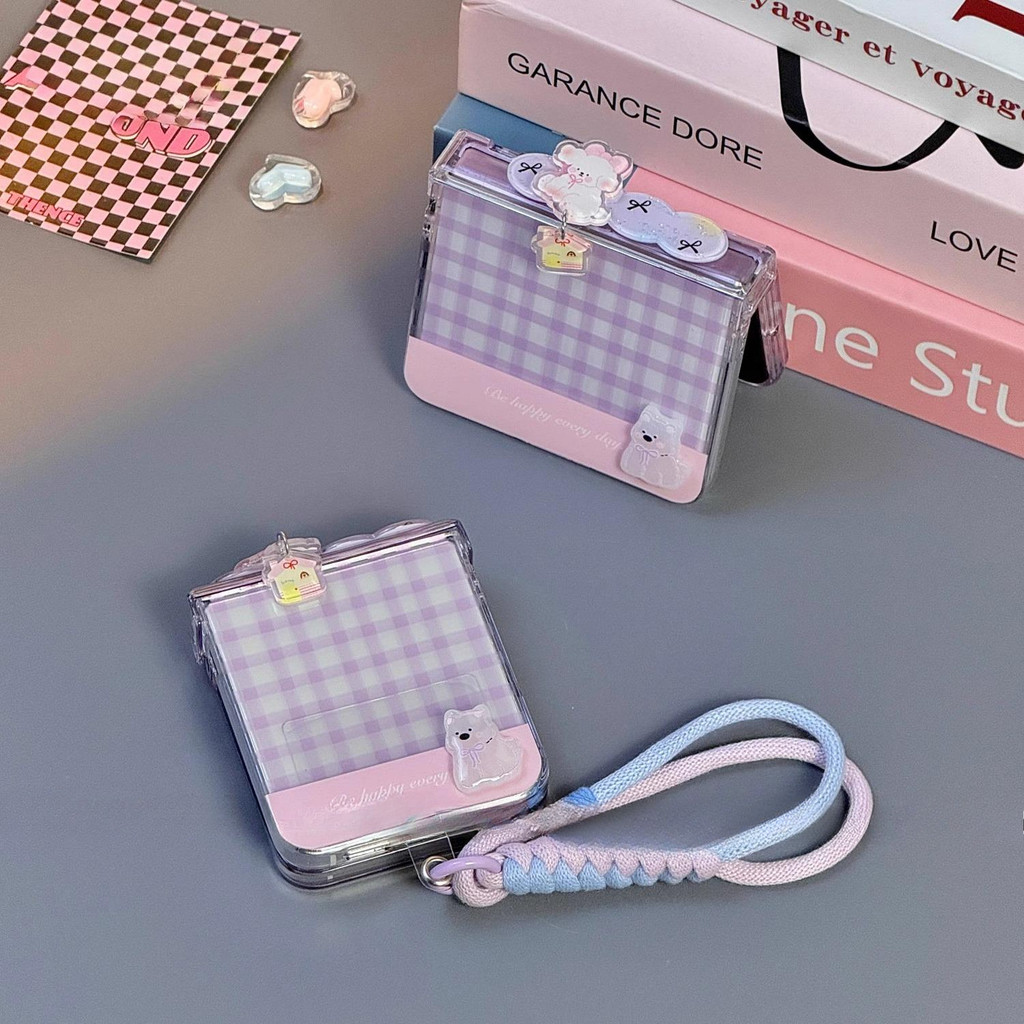 Phim Hoạt Hình Mới Màu Tím Checker Puppy Dây Buộc Ốp Lưng Điện Thoại Thích Hợp Cho Samsung Galaxy ZFlip7 Gấp Vỏ Vòng Tay Cho ZFlip 5 6 4 5G N3Flip MixFlip Túi Bản Lề Bảo Vệ