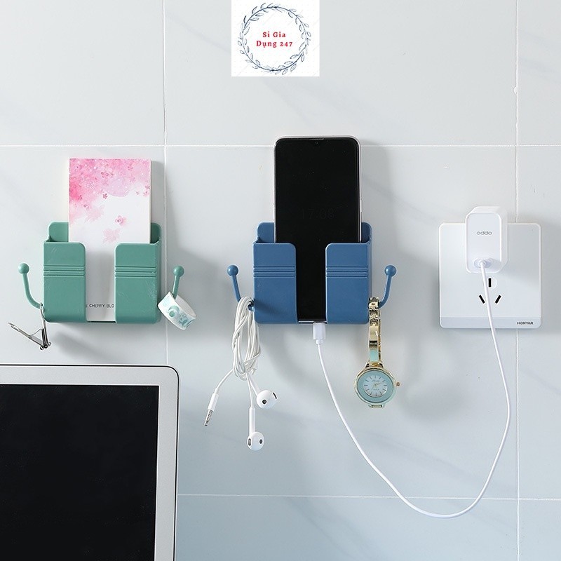 Giá Đỡ Dán Tường Để Sạc Điện Thoại, Remote, Ổ Cắm/ Kệ Đựng Đồ Dán Tường Kèm 2 Móc Treo Đồ