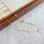 Lắc tay titan nữ không gỉ mạ vàng 18k hình hoa văn cỏ 4 lá phong cách thời trang thanh lịch