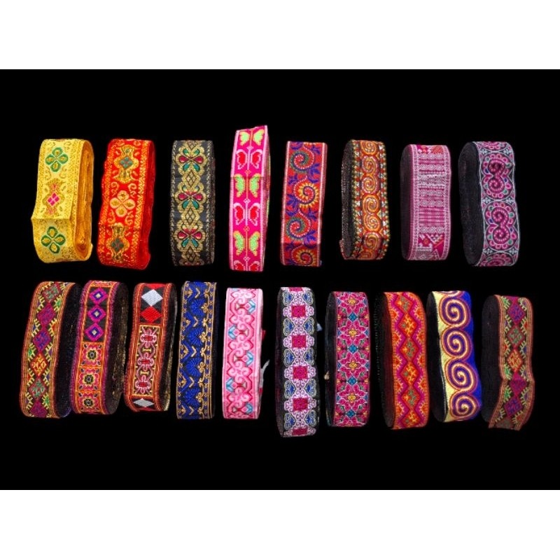 (1 cuộn 7m) Thổ cẩm bản 3,3-4cm dùng để làm mũ H mông, dây đội đầu tây nguyên, biểu diễn văn nghệ
