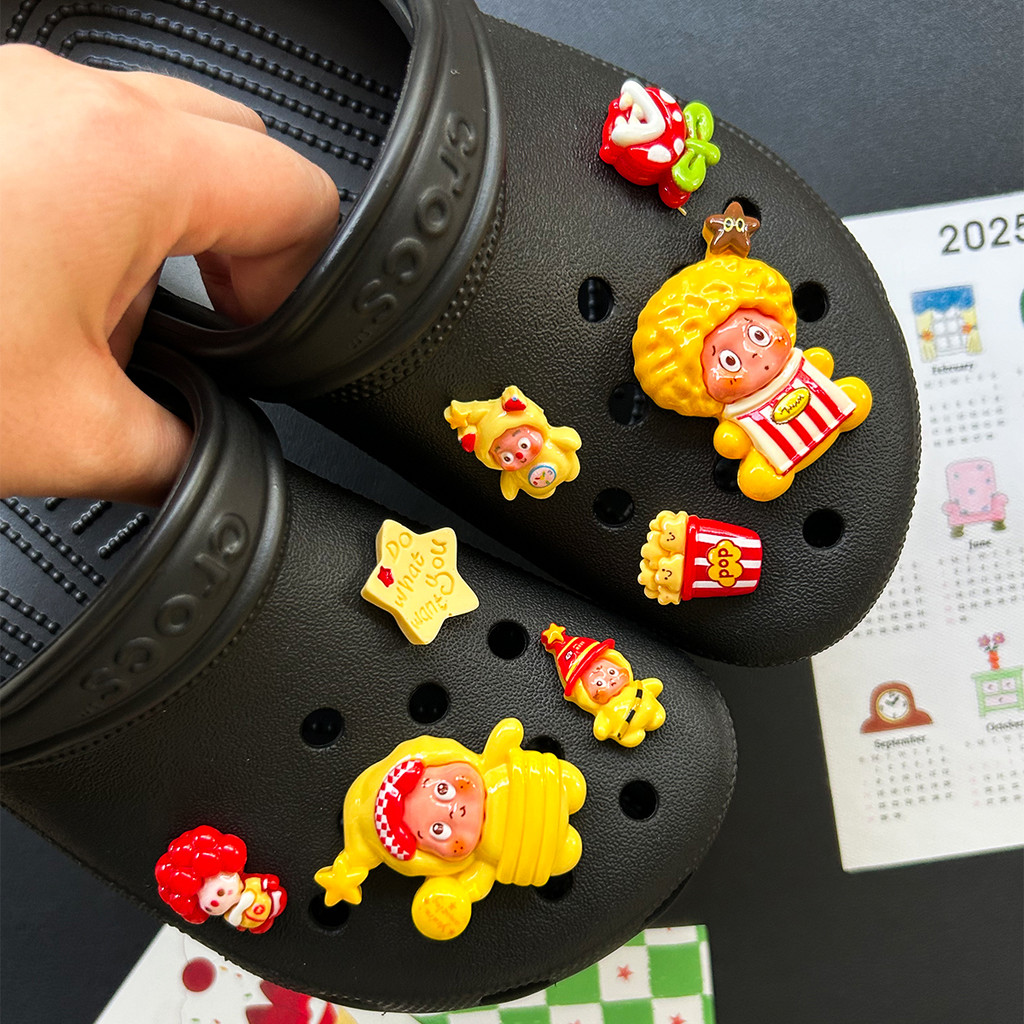 Thích hợp cho Crocs Pop Mart Giày Lỗ Hoa Phụ Kiện Giày Bong Bóng Dễ Thương Giày Ngôi Sao Hoa Giày Cao Cấp Lỗ Hoa Khóa Giày Busch Khóa Giày Zhibixing Khóa Giày Có Thể Tháo Rời Khóa Giày ins Giày Hoa