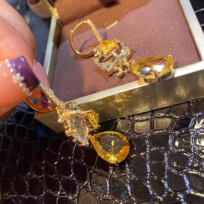 S925 Bạc Kim Ánh Sáng Sang Trọng Hình Thả Zircon Kim Cương Bông Tai Dài Sang Trọng Sang Trọng Sang Trọng Sang Trọng Sang Trọng Bông Tai Bán Buôn
