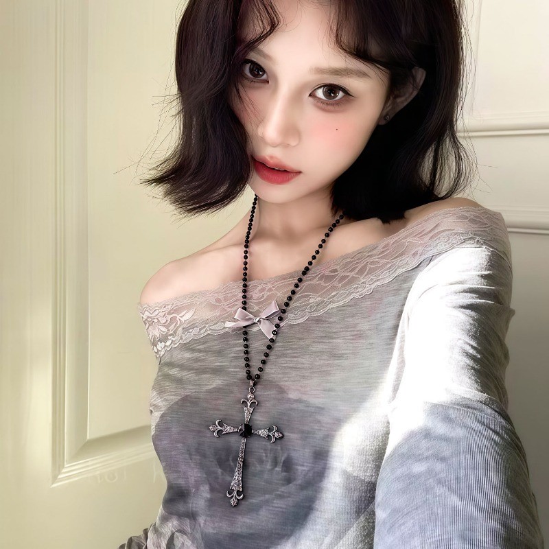 Vòng cổ chữ thập cổ điển Vòng cổ nữ sang trọng thanh lịch