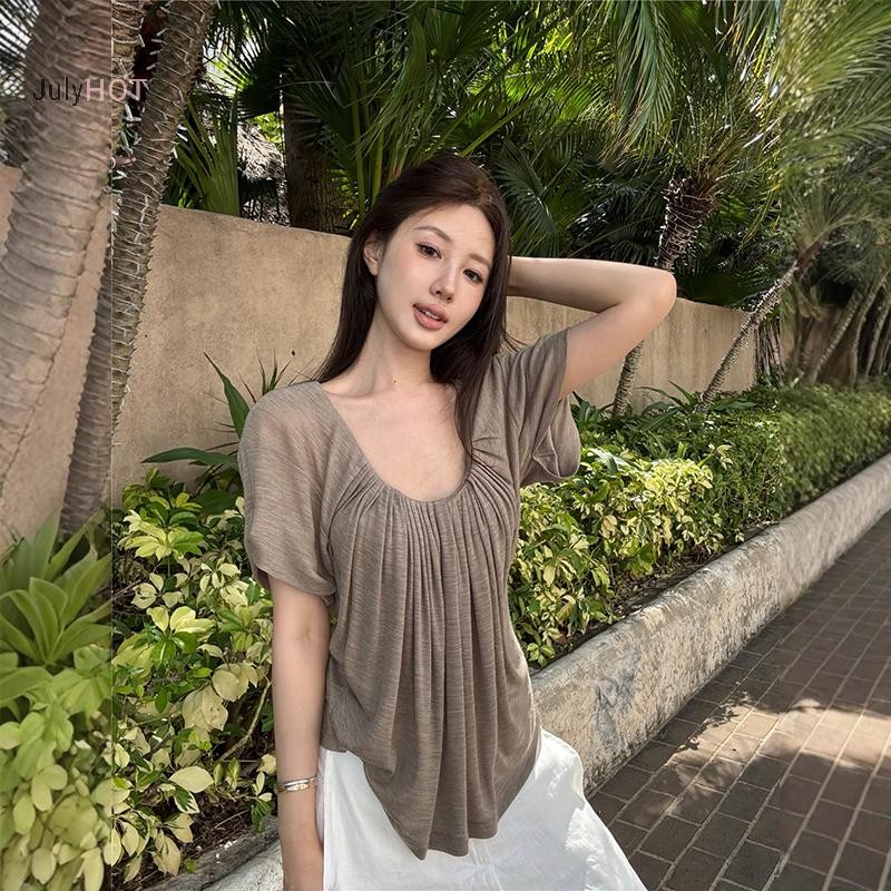 Áo cổ chữ U tay ngắn, thiết kế xếp ly lớn, đa năng cho mùa hè