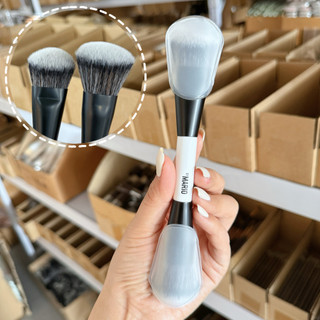 Makeup by Mario Makeup Brush F4 Double-Headed Highlight Blush Foundation Brush Board Ni Đề xuất