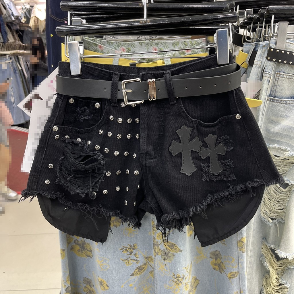 Quần short denim nữ cao cấp độc đáo, phù hợp mùa hè 2025