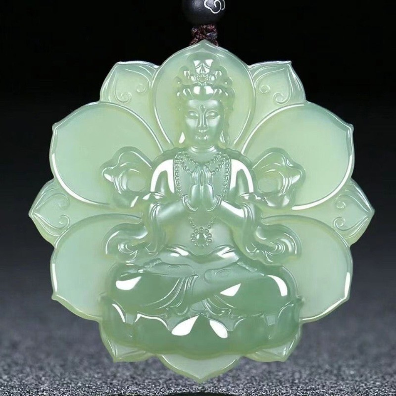 Dây chuyền mặt Phật Quán Thế Âm bằng ngọc sapphire, phù hợp cho cả nam và nữ