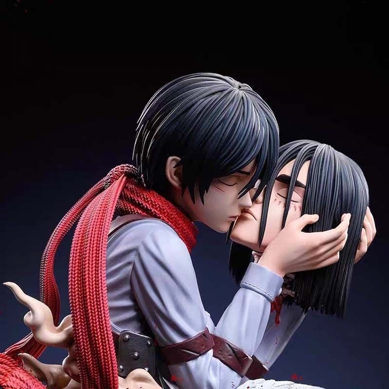 Người khổng lồ tấn công Nụ Hôn tử thần ôm đầu Mikasa Ackerman Mô hình tượng đôi đồ trang trí thời thượng