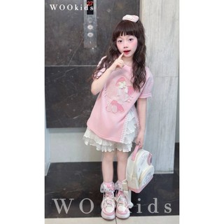 Áo Thun Bé Gái Họa Tiết Hello Kitty Đính Kim Tuyến – Áo Cotton Ngắn Tay Kèm Ren Ngọt Ngào