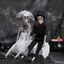 Exhila Trang trí Halloween Bộ xương toàn thân với chân đế có thể đặt ra để trưng bày ngôi nhà ma ám và trang trí tiệc Skull O