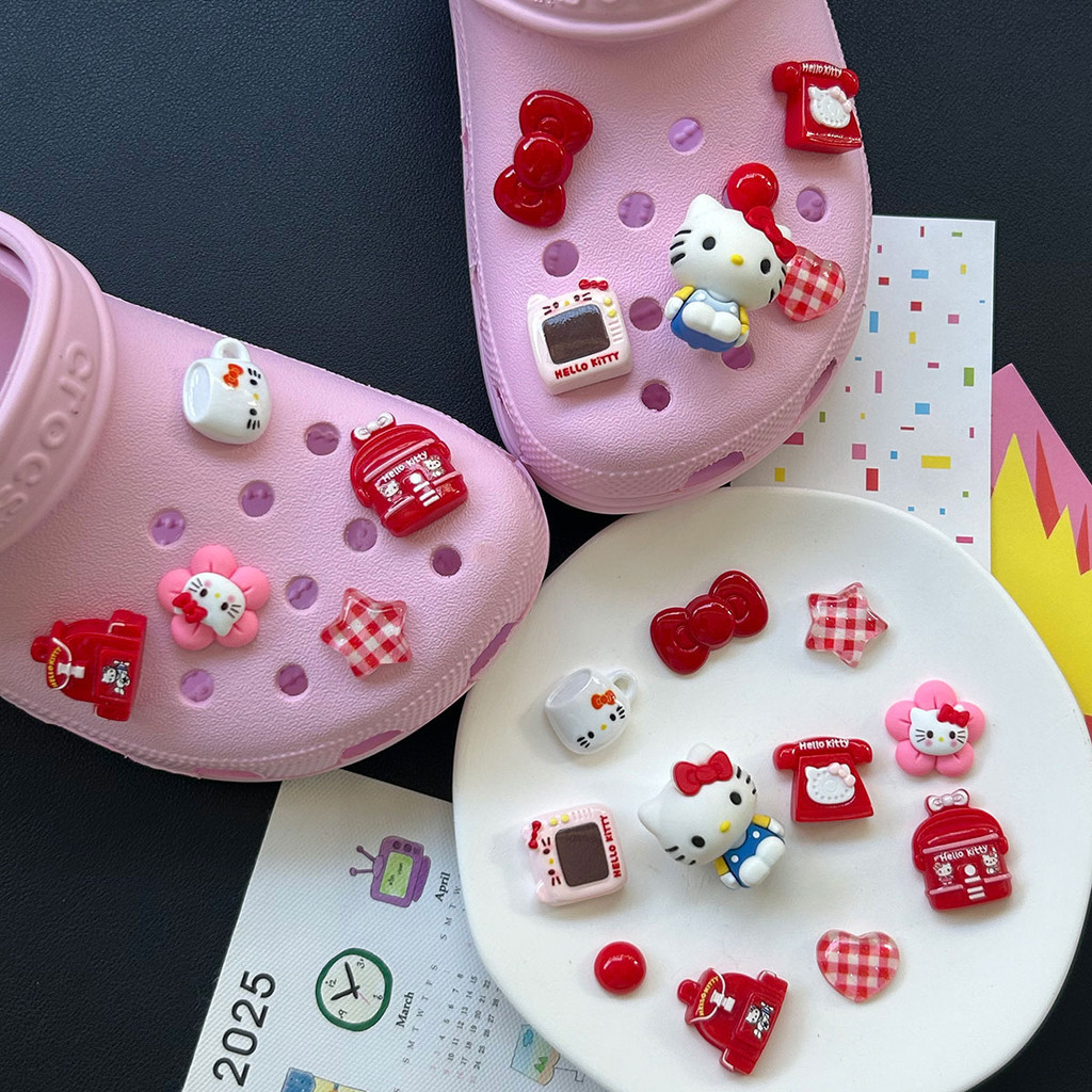 Phụ Kiện Giày Lỗ Hoạt Hình Dễ Thương Millennium HelloKitty HelloKitty Giày Cảm Giác Cao Cấp Hoa Thích Ứng Với Crocs Lỗ Khóa Giày Busch Khóa Giày Zhibixing Khóa Giày Có Thể Tháo Rời Khóa Giày ins Giày Hoa
