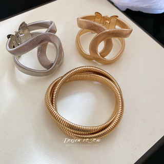 Vòng tay quấn xoắn họa tiết kim loại, phong cách châu Âu và Mỹ, phù hợp cho nàng cá tính trendy