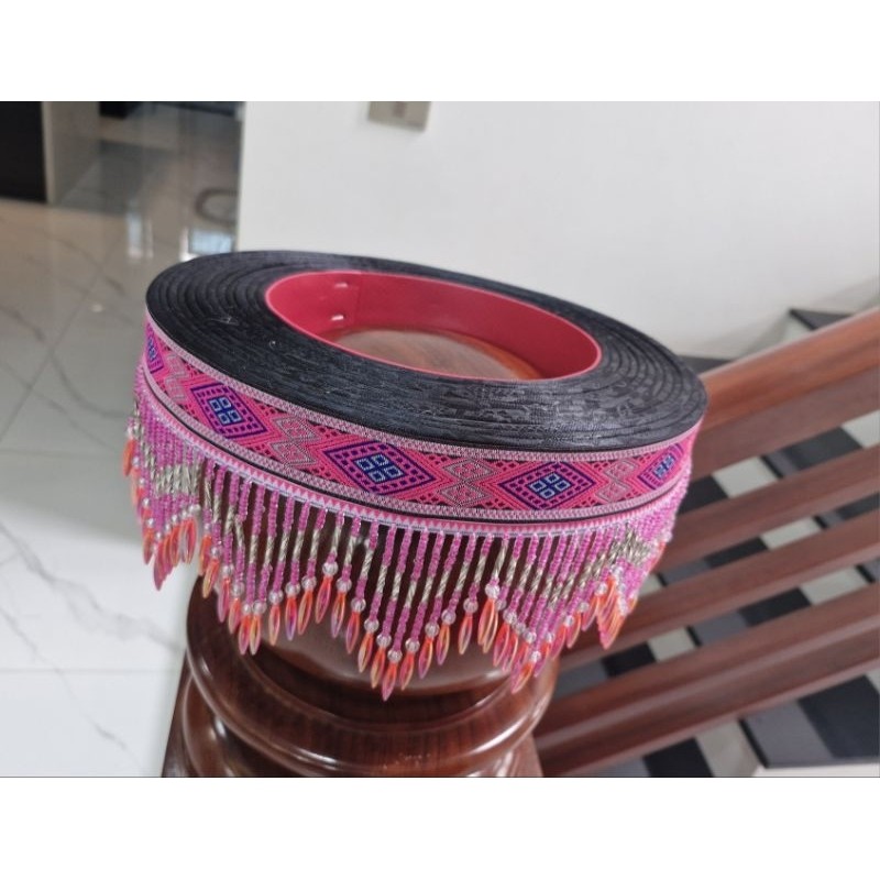 Mũ dân tộc H mông, mũ dùng để biểu diễn văn nghệ, chụp ảnh, đạo cụ phụ kiện