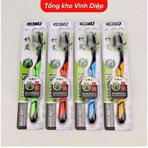1 hộp 30 chiếc bàn chải đánh răng than tre hoạt tính Bossi Hàn Quốc