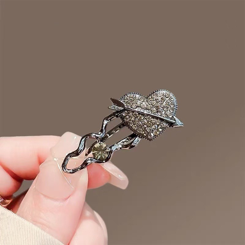 Mauropoli [Sẵn Sàng] Một Mũi Tên Xuyên Trái Tim ~ Kẹp Tóc Kim Cương Giả Cao Cấp Nữ Phong Cách Mới Đơn Giản Mỏ Vịt Kẹp Tóc Gãy Kẹp Bên Nổ Kẹp Báo Chí