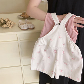 Trang phục mùa hè cho bé gái 2025, áo vest thời trang mới, quần short dây hoa, bộ hai mảnh