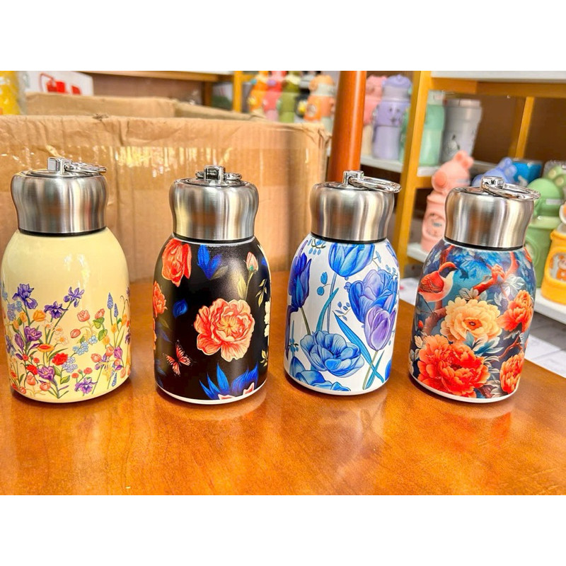 BÌNH GIỮ NHIỆT INOX MINI 300ML , CÓ QUAI XÁCH HỌA TIẾT HOA VINTAGE