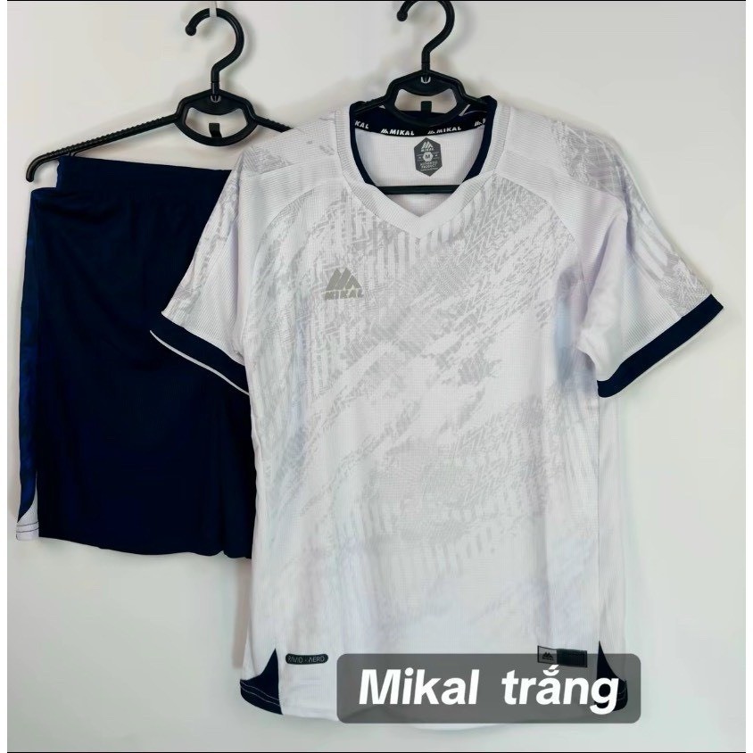 Bộ Áo Bóng Đá Không Logo-Bộ Thể Thao Nam Nữ Mikal Trắng Chất Thun Mè Mát, In Tên Số Theo Yêu Cầu