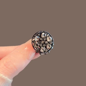 MAUROPOLI [Sẵn Sàng] Cô Gái Dễ Thương Pháp Nổ Kim Loại Kim Cương Giả Thời Trang Kẹp Nhỏ Tính Khí Đơn Giản Kẹp Tóc Phù Hợp Với Phiên Bản Hàn Quốc Kẹp Tóc