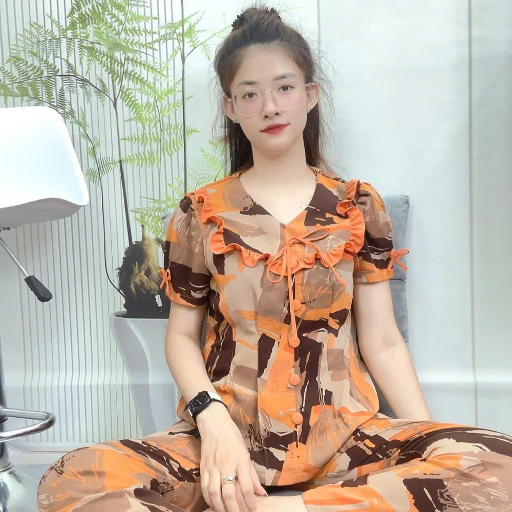 [Xã Kho] Đồ bộ lụa Mango cổ vuông bèo tay ngắn quần dài áo chích ly từ 40 tới 65kg