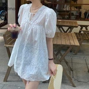 Luimo Áo Nữ Rỗng Ra Tay Phồng Phù Hợp Với Đầm Ren Cổ Chữ V Mỏng Mùa Hè Rời Thời Trang Chắc Chắn Đơn Giản Thường Ngày Nữ Thoáng Khí Ấm Áp Ins Mini Dress SBS
