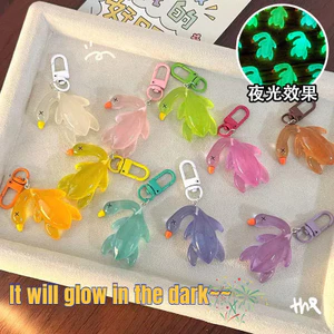 Dạ Quang Đá Trong Suốt Đổi Màu Sắc Vịt Quay Móc Khóa Sinh Viên Ba Lô Trang Trí Vui Vẻ Người Bạn Thân Nhất Quà Tặng