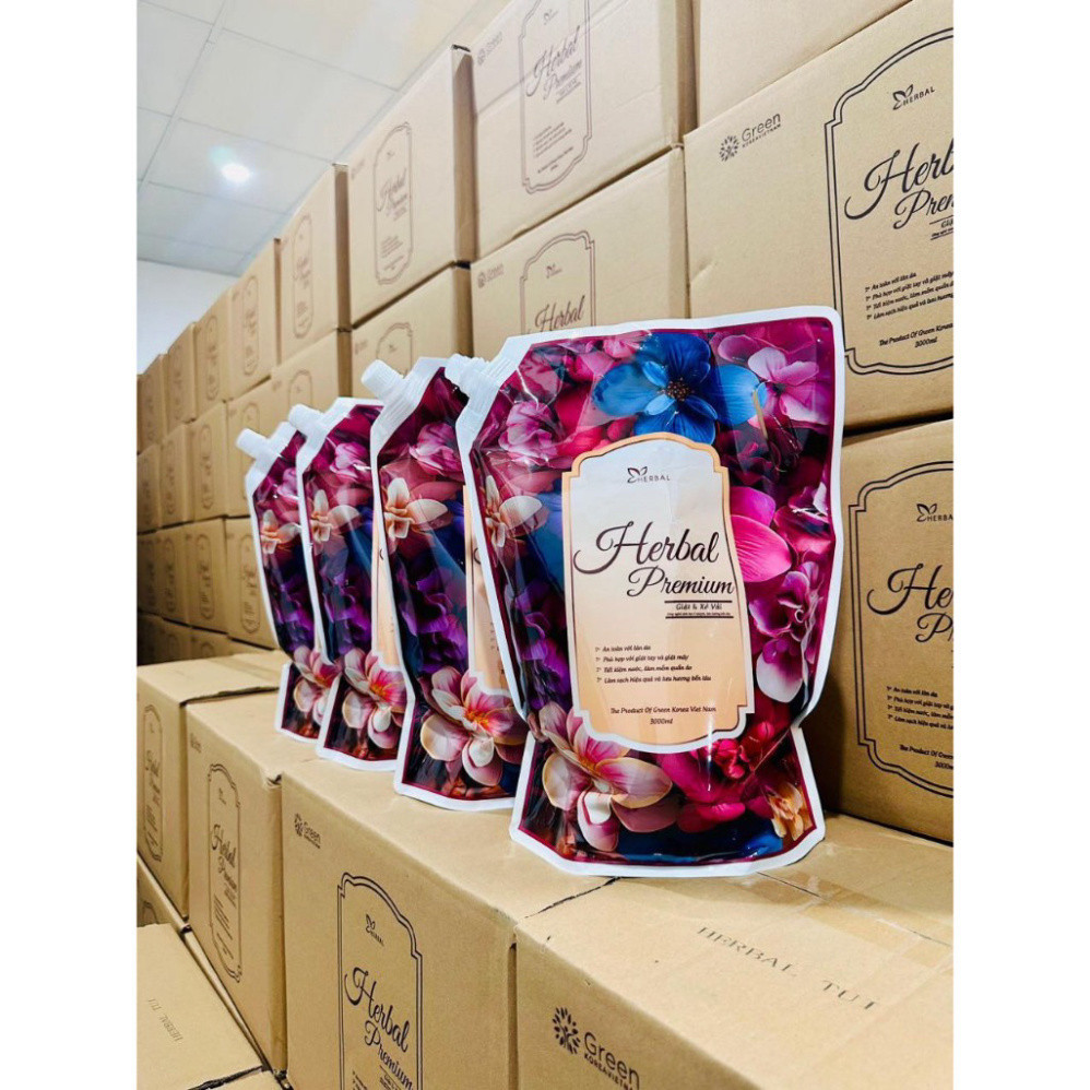 Thùng nước giặt HERBAL PRENUM hương nước hoa pháp (1 thùng 4 gói ) lưu hương thơm lâu vải phù hợp vs trẻ nhỏ
