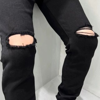 Quần jean nam đen trơn rách gối AMILY chất liệu Denim, độ dày co giãn tốt có BIGSIZE